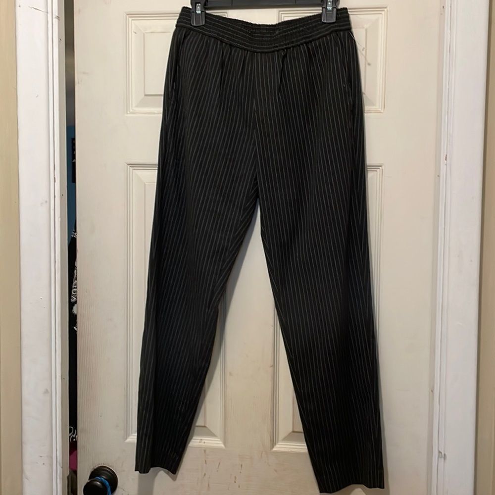 Banana Republic gray pin stripe dress pants